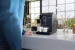 machine a café automatique dans la cuisine